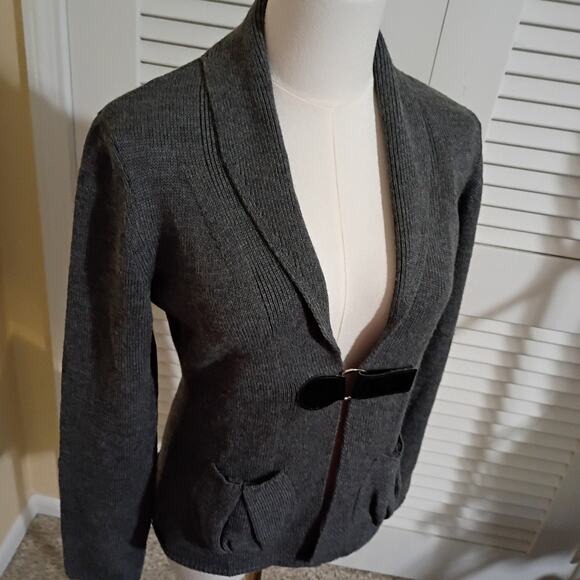 Merino Wool Small Italian Cardigan Coccole Grey Buckle Closure Pockets High-End - Picture 6 of 14